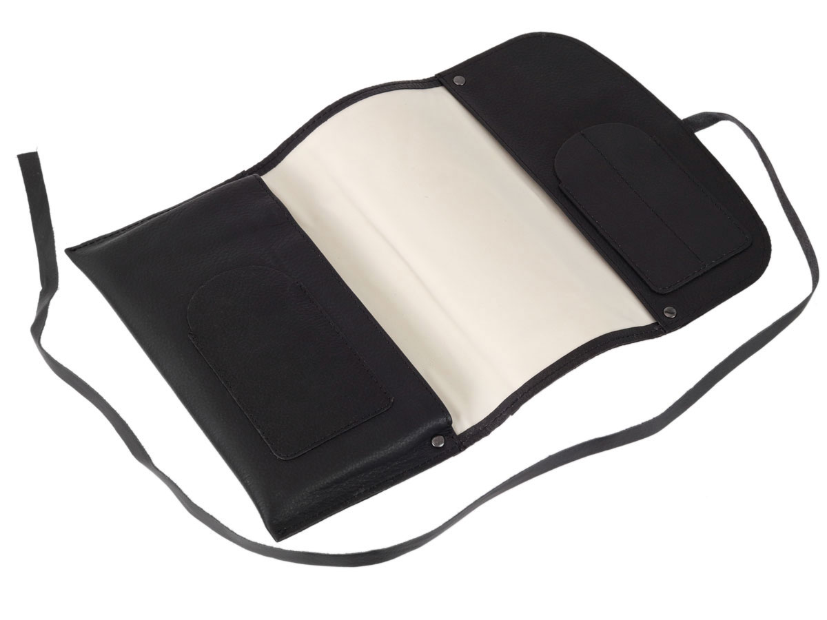 Stands & Pouches Leather Deluxe Roll Up Pipe Pouch Black