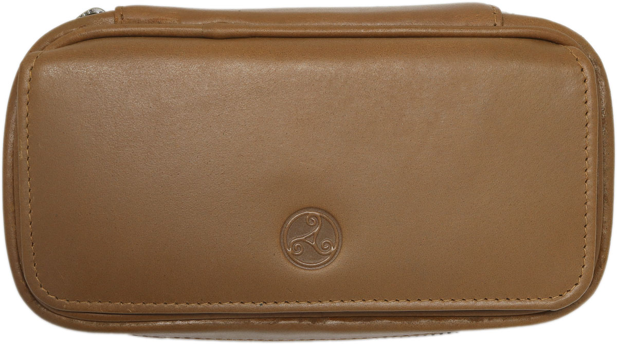 Stands & Pouches Rattray