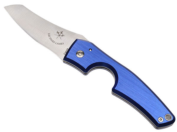 Cutters & Accessories Les Fines Lames Le Petit Cigar Cutter Anodized Blue