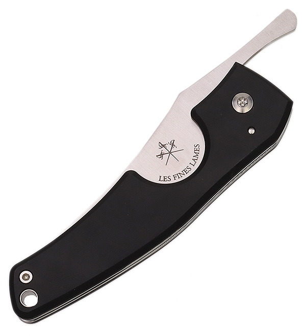 Cutters & Accessories Les Fines Lames Le Petit Cigar Cutter Inked Wave