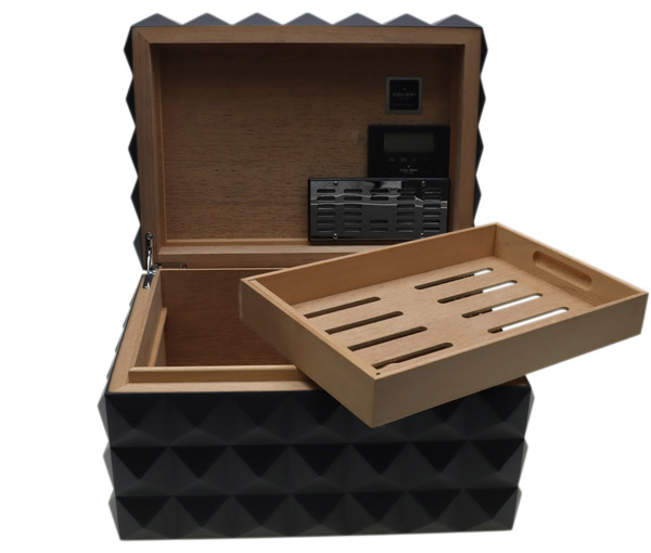Humidors & Travel Cases Colibri Grand Quasar Humidor Black