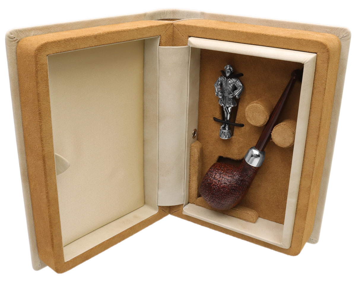 Dunhill Christmas 2023 Cumberland (4107) (4/300)