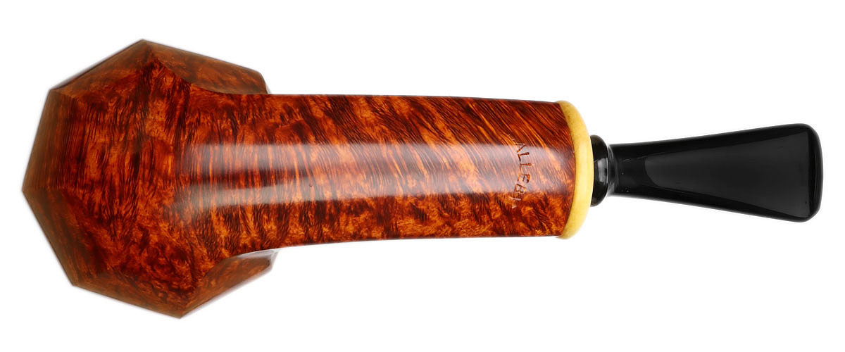 Kurt Balleby Smooth Paneled Bent Apple with Boxwood