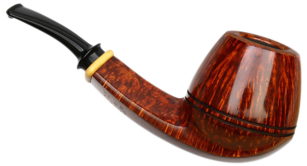 Kurt Balleby Smooth Bulldog with Boxwood (2022)