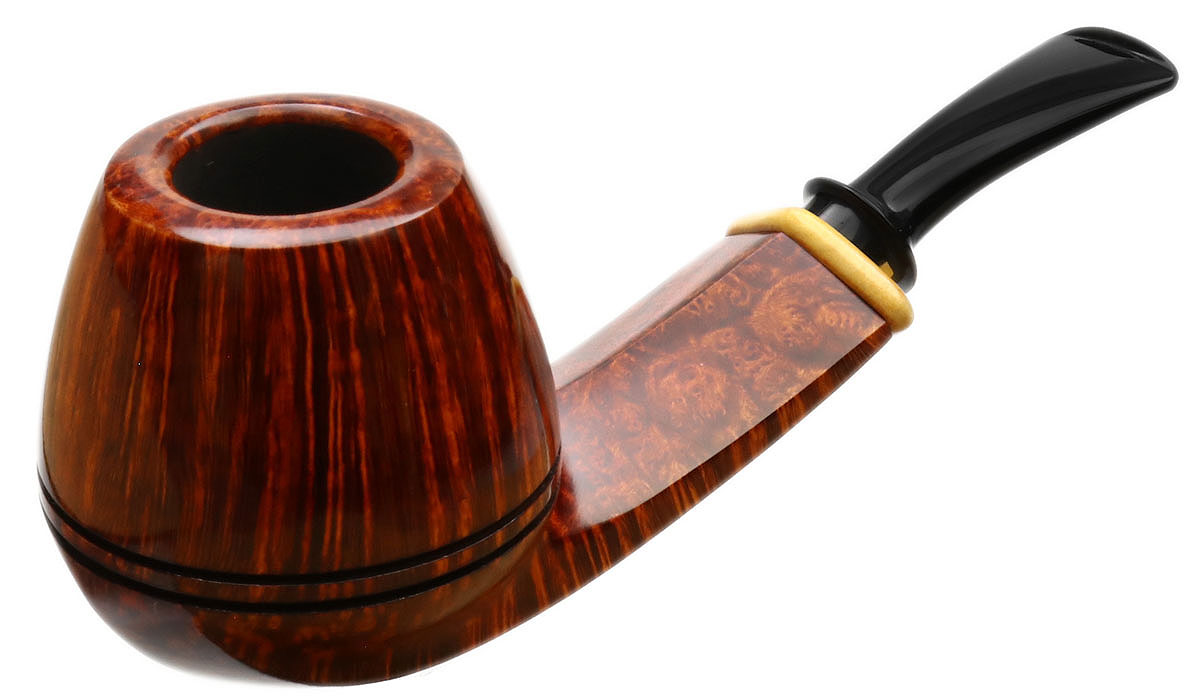 Kurt Balleby Smooth Bulldog with Boxwood (2022)