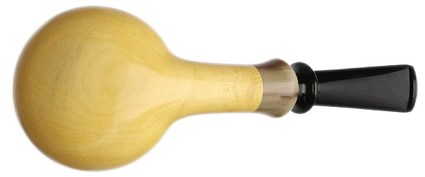 J. Alan Pipes Smooth Boxwood Tomato with Horn (1468)