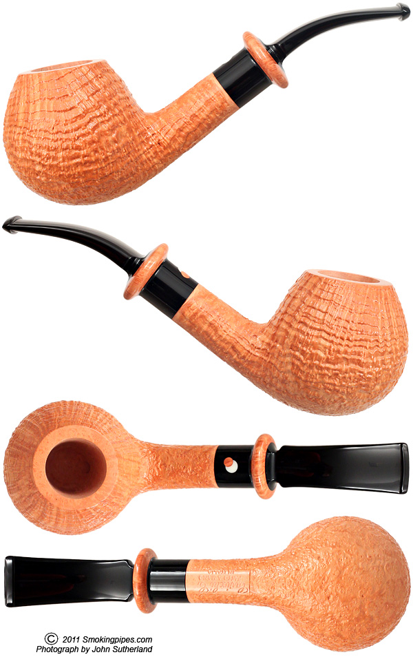 Claudio Cavicchi Sandblasted Bent Apple with Briar Ring
