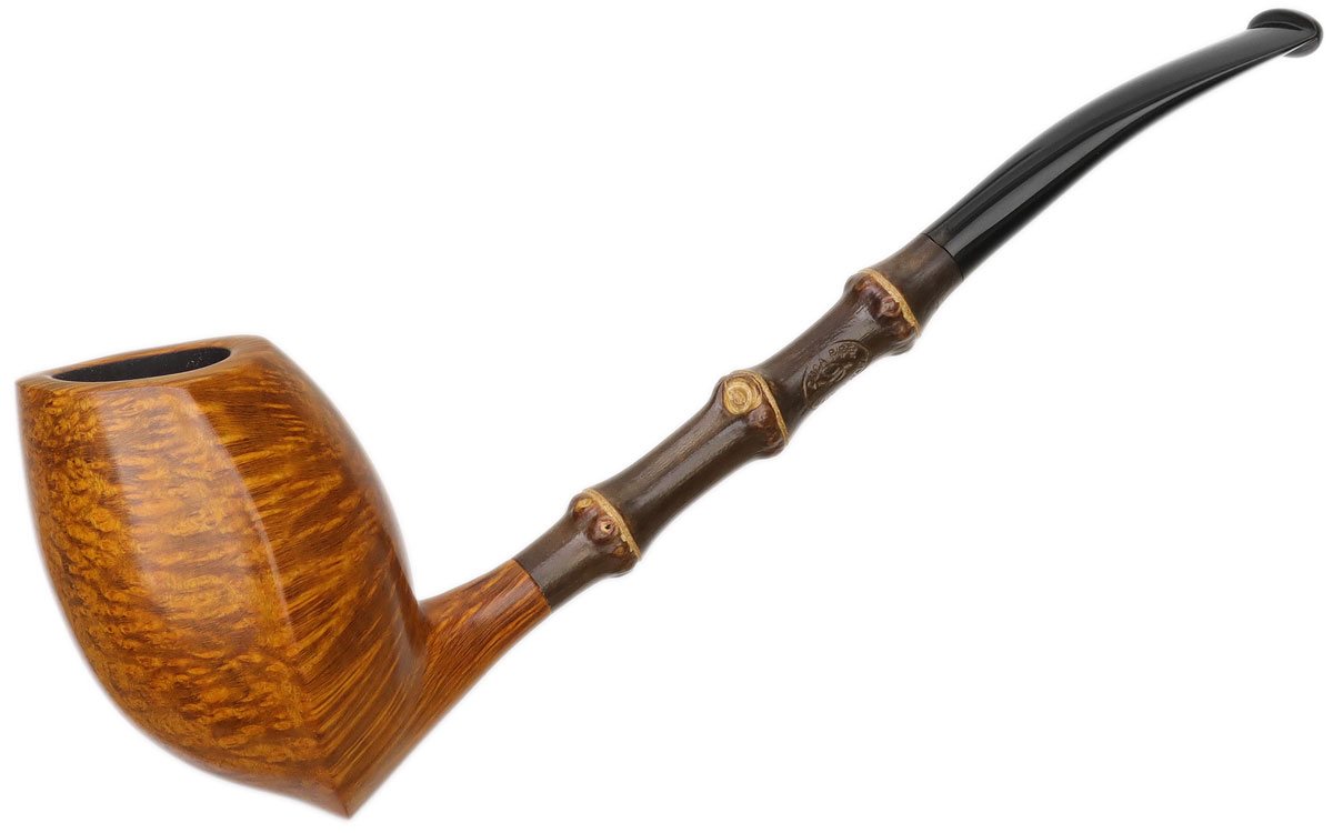 Il Duca Smooth Shield with Bamboo | 10th Annual Global Pipe Making Exposition | Daily Reader