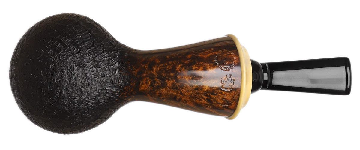 Wolfgang Becker Partially Sandblasted Wasp with Boxwood (Double Wolf Paw)