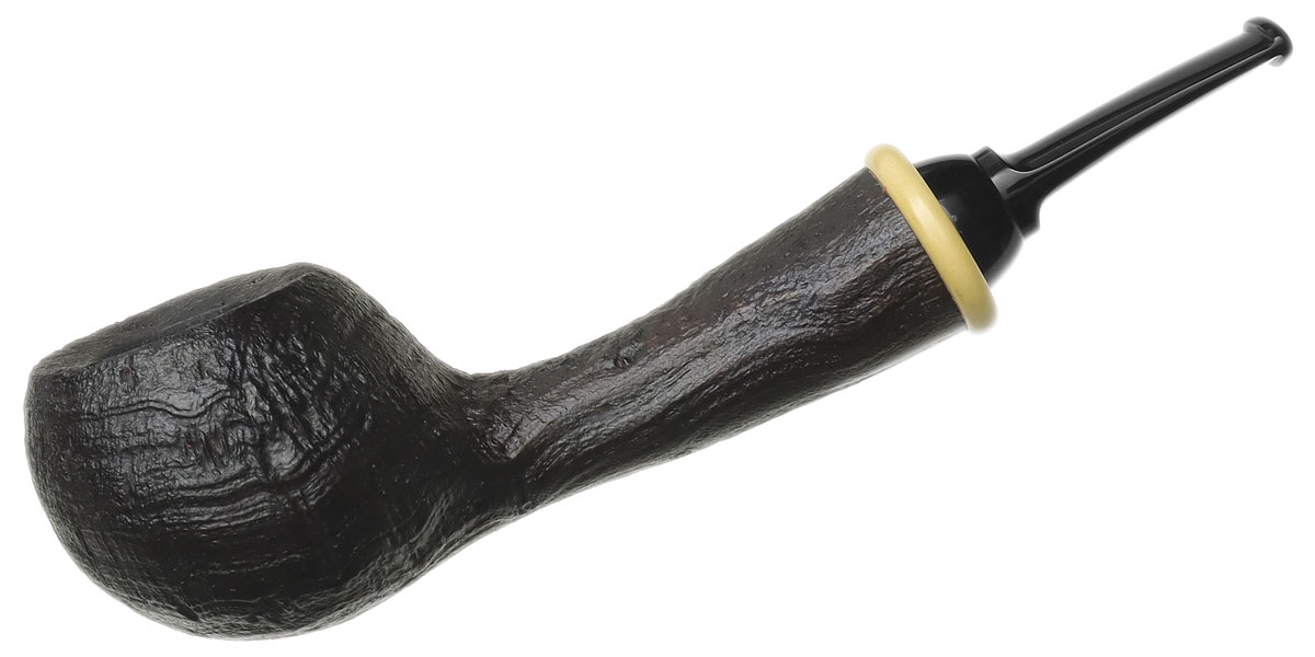Wolfgang Becker Sandblasted Strawberry Wood Wasp with Boxwood (Wolf Paw)