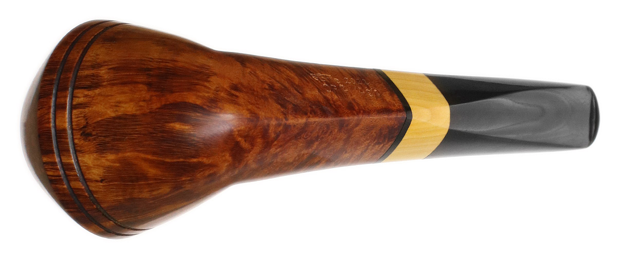 Scott Thile Smooth Bulldog with Boxwood (OP) (492)