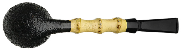 Tsuge Ikebana Sandblasted Bent Egg with Bamboo (Kikuchi) (DE) (028) (2018)