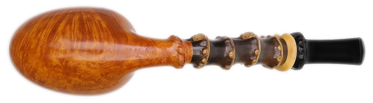Ping Zhan Smooth Acorn with Bamboo and Boxwood