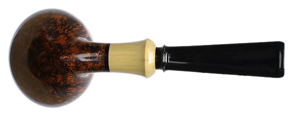 Ken Dederichs Smooth Acorn with Boxwood