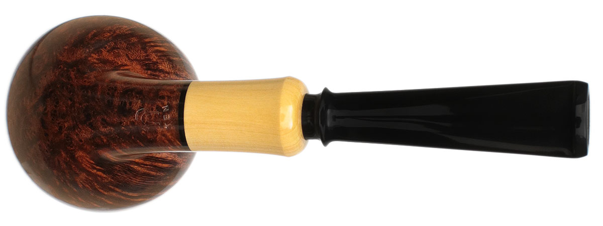 Ken Dederichs Smooth Bent Apple with Boxwood