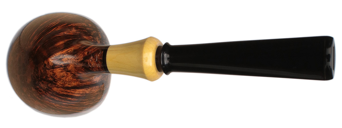 Ken Dederichs Smooth Acorn with Boxwood