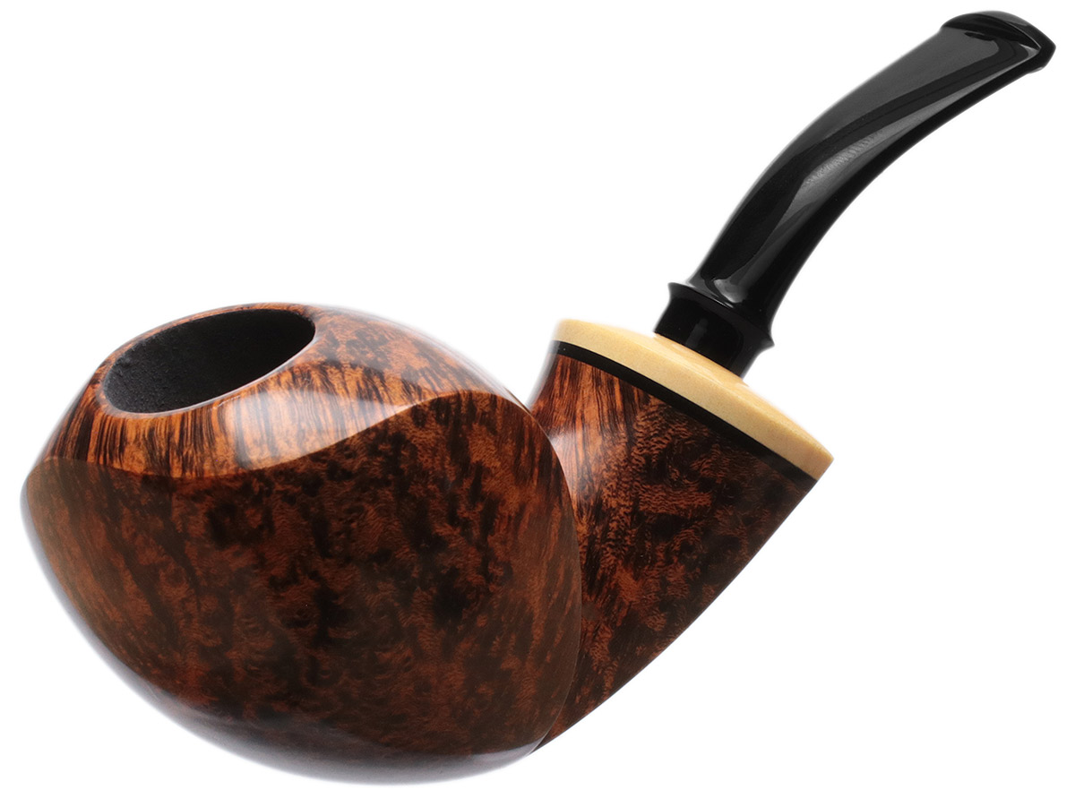 Ken Dederichs Smooth Asymmetrical Freehand with Boxwood