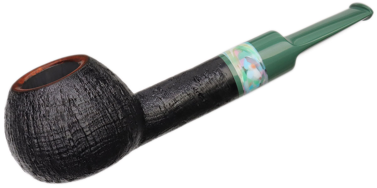 Sandblasted Apple with Recycled Industrial Plastic | Daily Reader