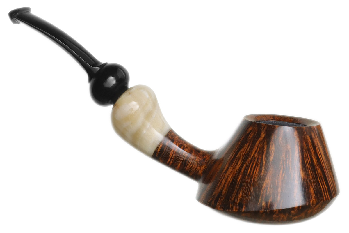 Il Cerchio Smooth Volcano with Horn