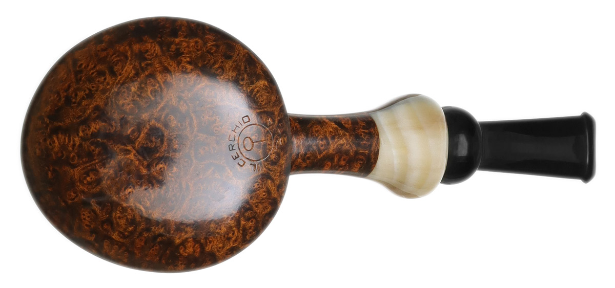 Il Cerchio Smooth Volcano with Horn