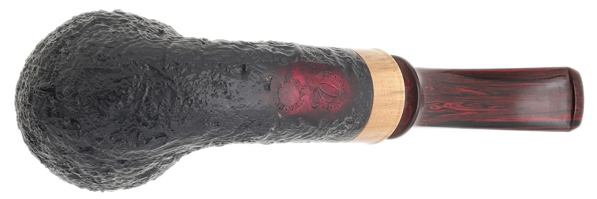 Austin Quinlan Sandblasted Bent Egg with Boxwood