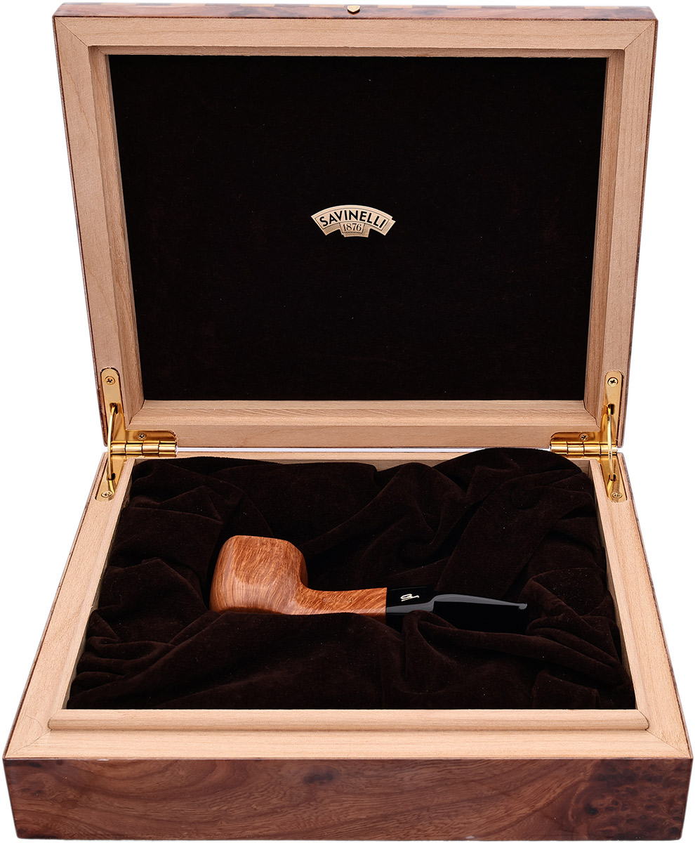 Italian Estate Savinelli VIP Autograph Smooth Bent Dublin (15/31) (X) with Presentation Box (Unsmoked)