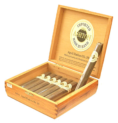 Ashton Aged Maduro #20 (Box of 25)