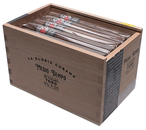 La Gloria Cubana Medio Tiempo Toro