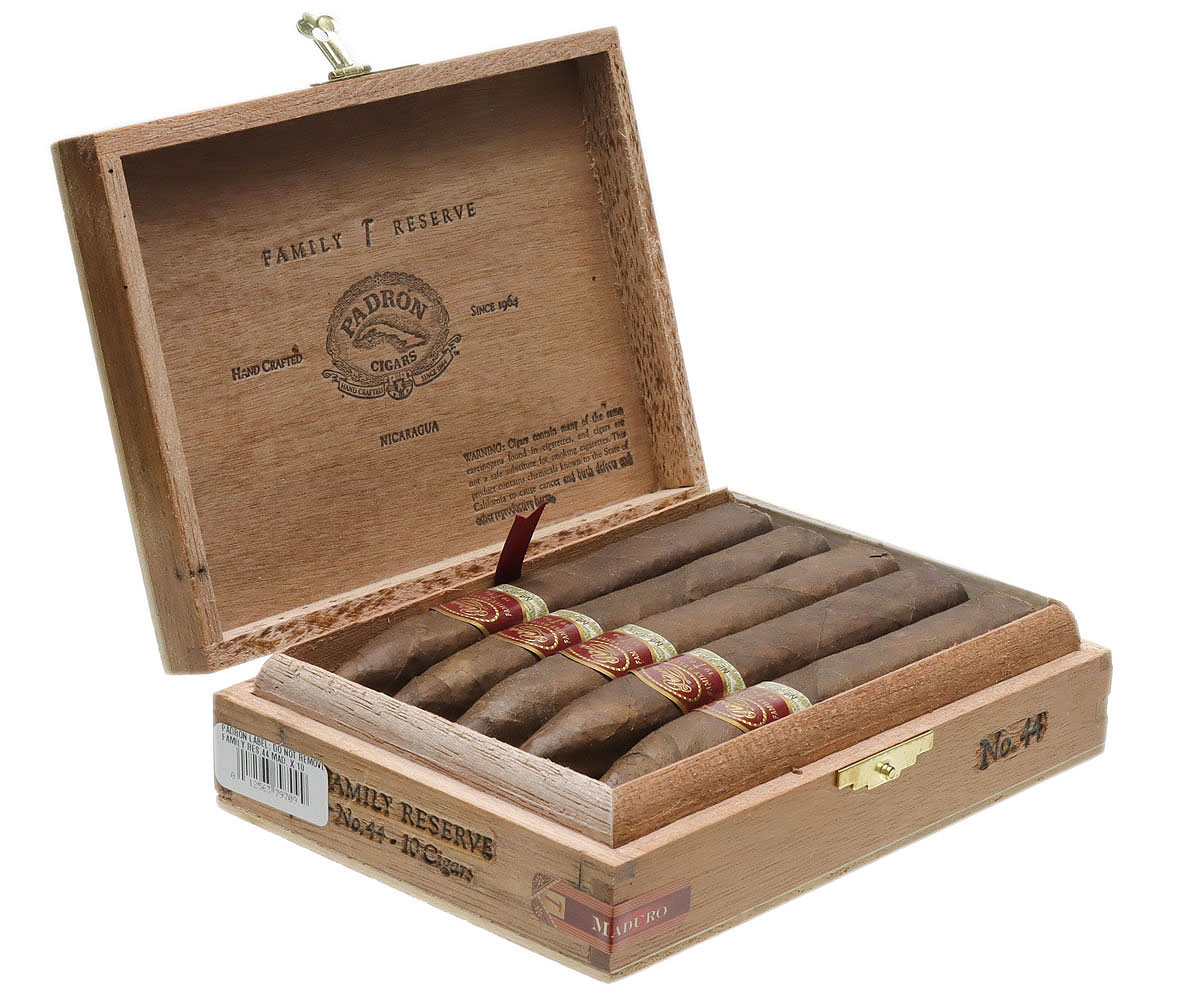 Padron Family Reserve Maduro 44th