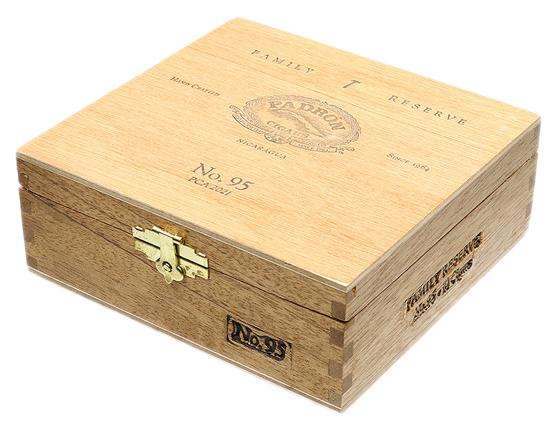 Padron Family Reserve Natural 95th