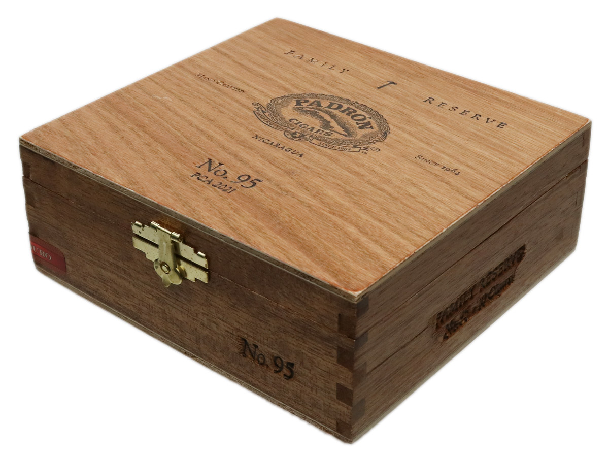 Padron Family Reserve Maduro 95th