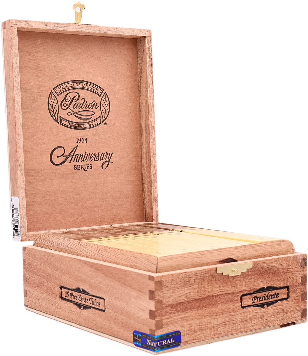 Padron 1964 Anniversary Series Presidente Natural
