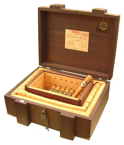 Perdomo Edicion de Silvio Robusto (Chest of 20)