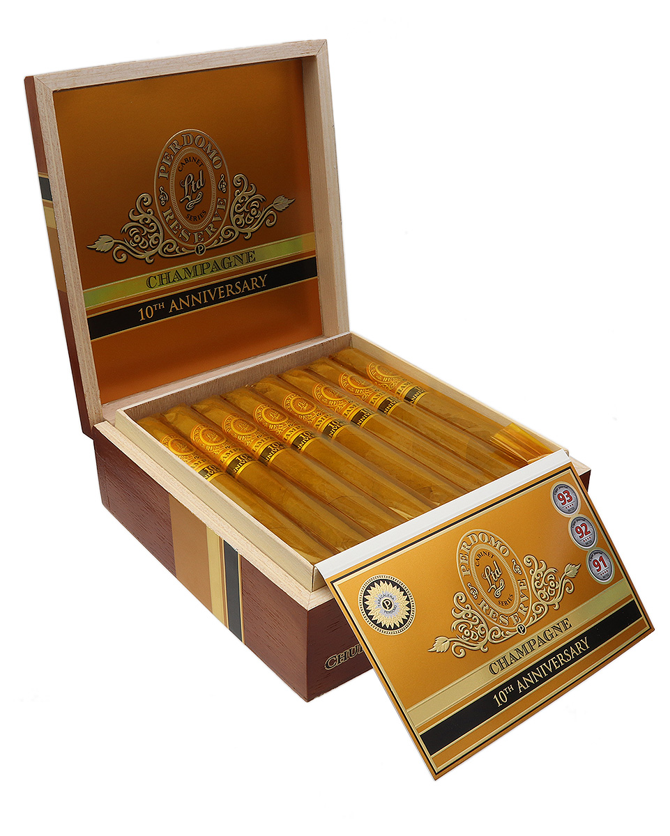 Perdomo Reserve Champagne 10th Anniversary Churchill