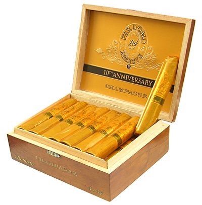 Perdomo 10th Champagne Robusto (Box of 25)