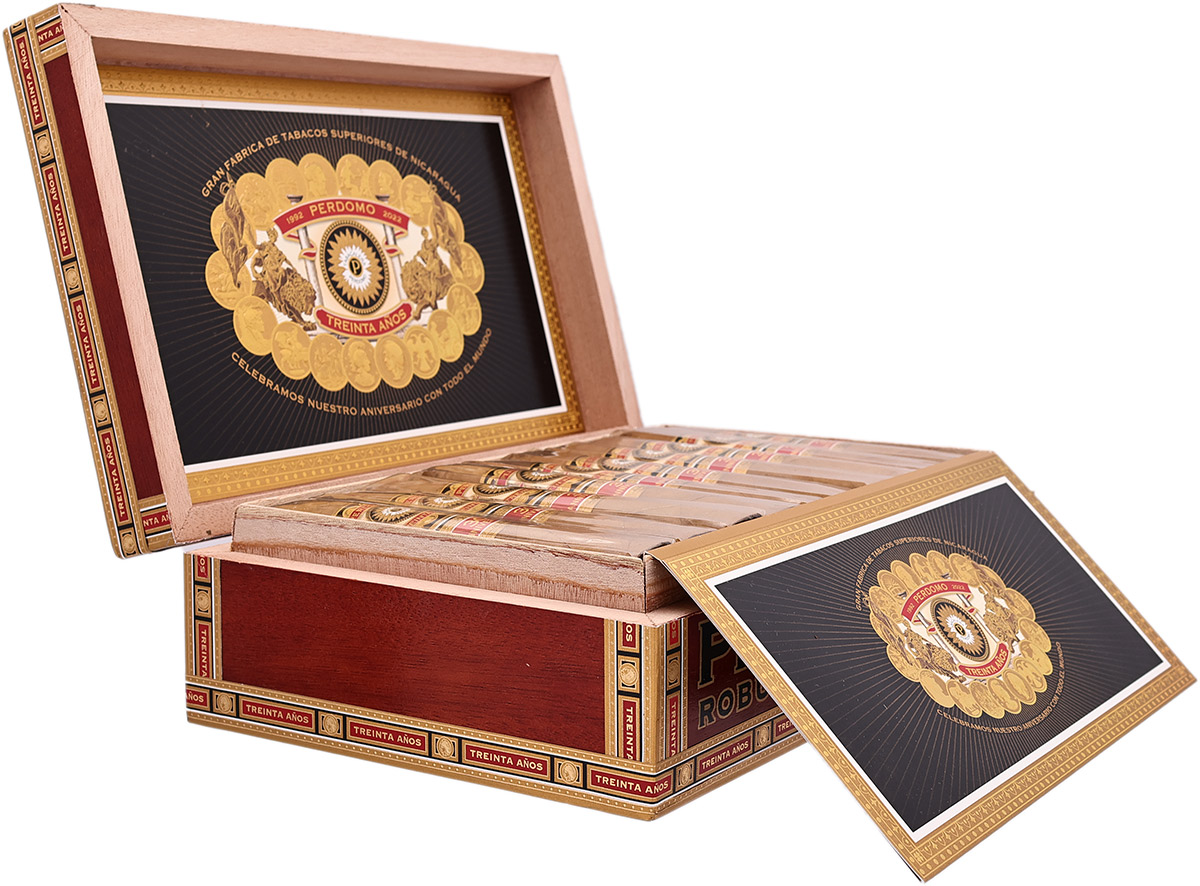 Perdomo 30th Anniversary Connecticut Robusto
