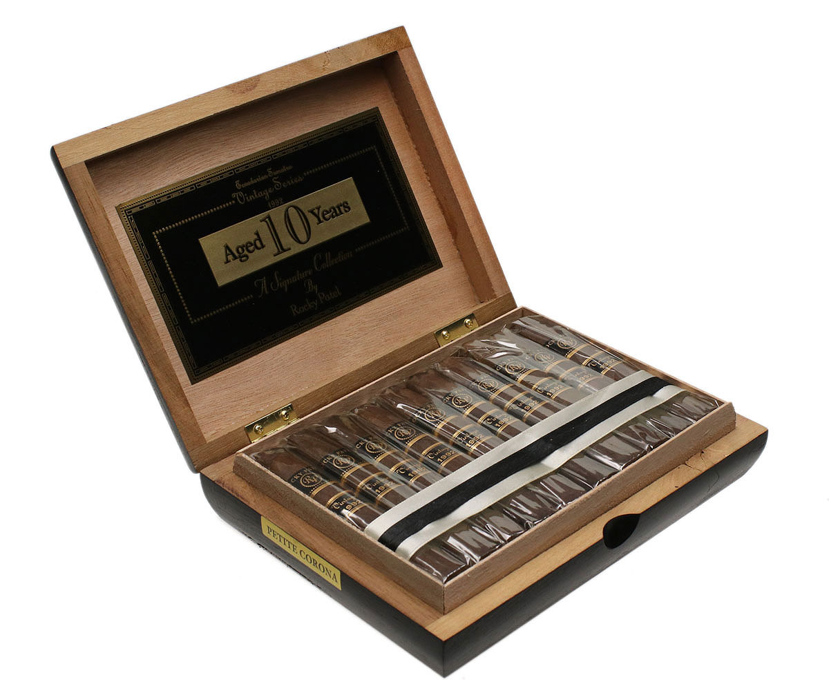 Rocky Patel Vintage 1992 Petite Corona