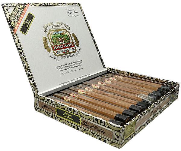 Arturo Fuente Chateau Fuente Royal Salute SG