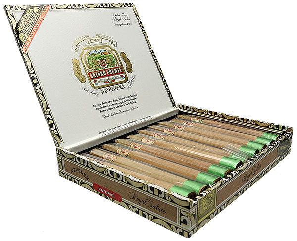 Arturo Fuente Chateau Fuente Royal Salute Natural