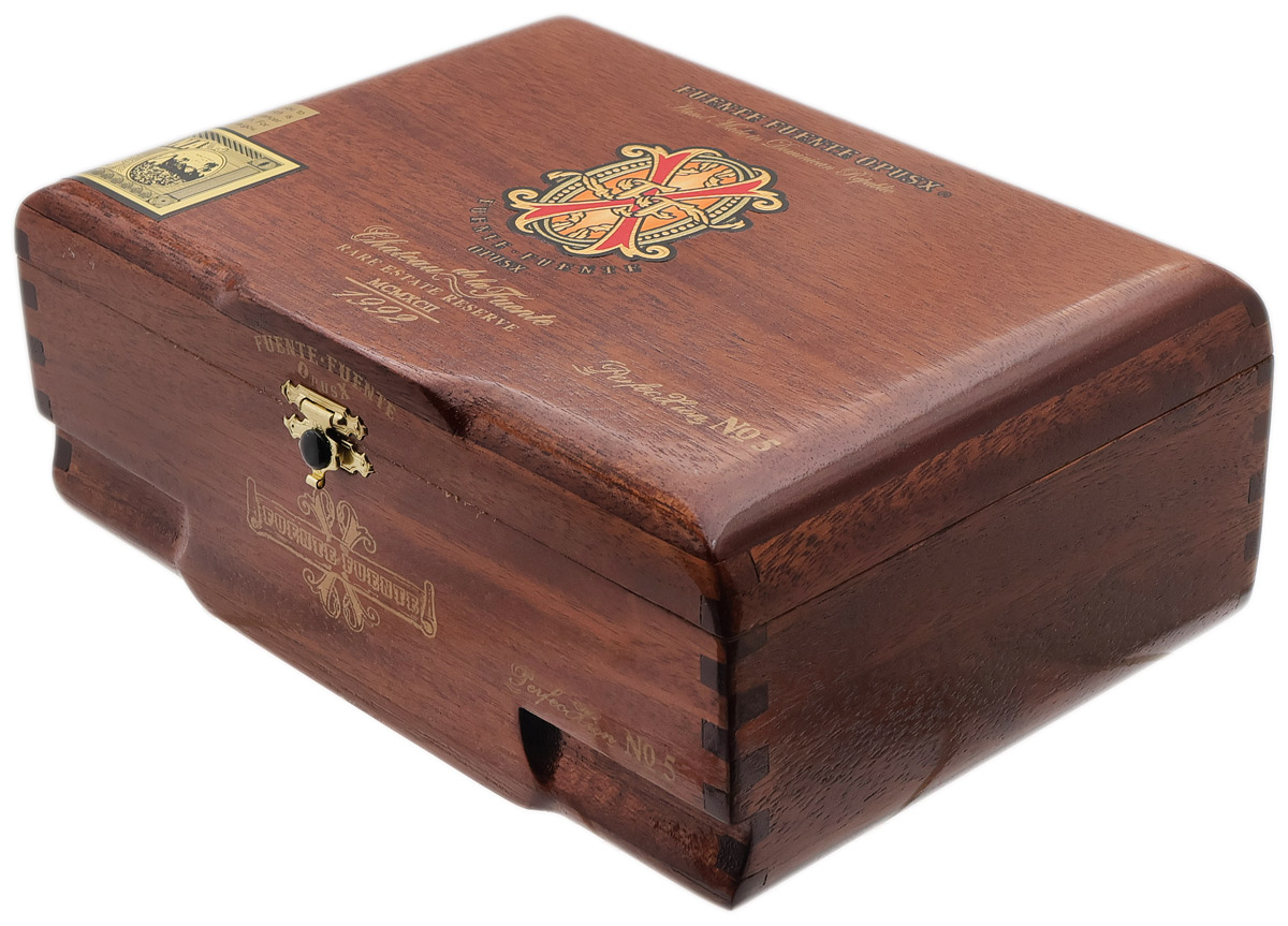 Fuente Fuente OpusX The Lost City PerfecXion No. 5
