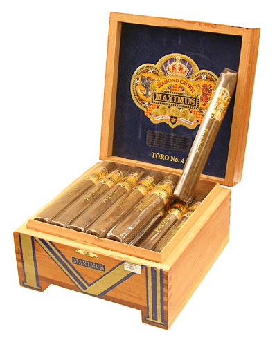 Diamond Crown Maximus Toro #4 (Box of 20)