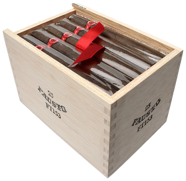 Tatuaje Fausto FT153 Toro