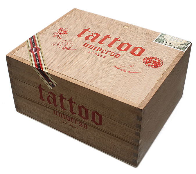 Tatuaje Tattoo Universo Toro