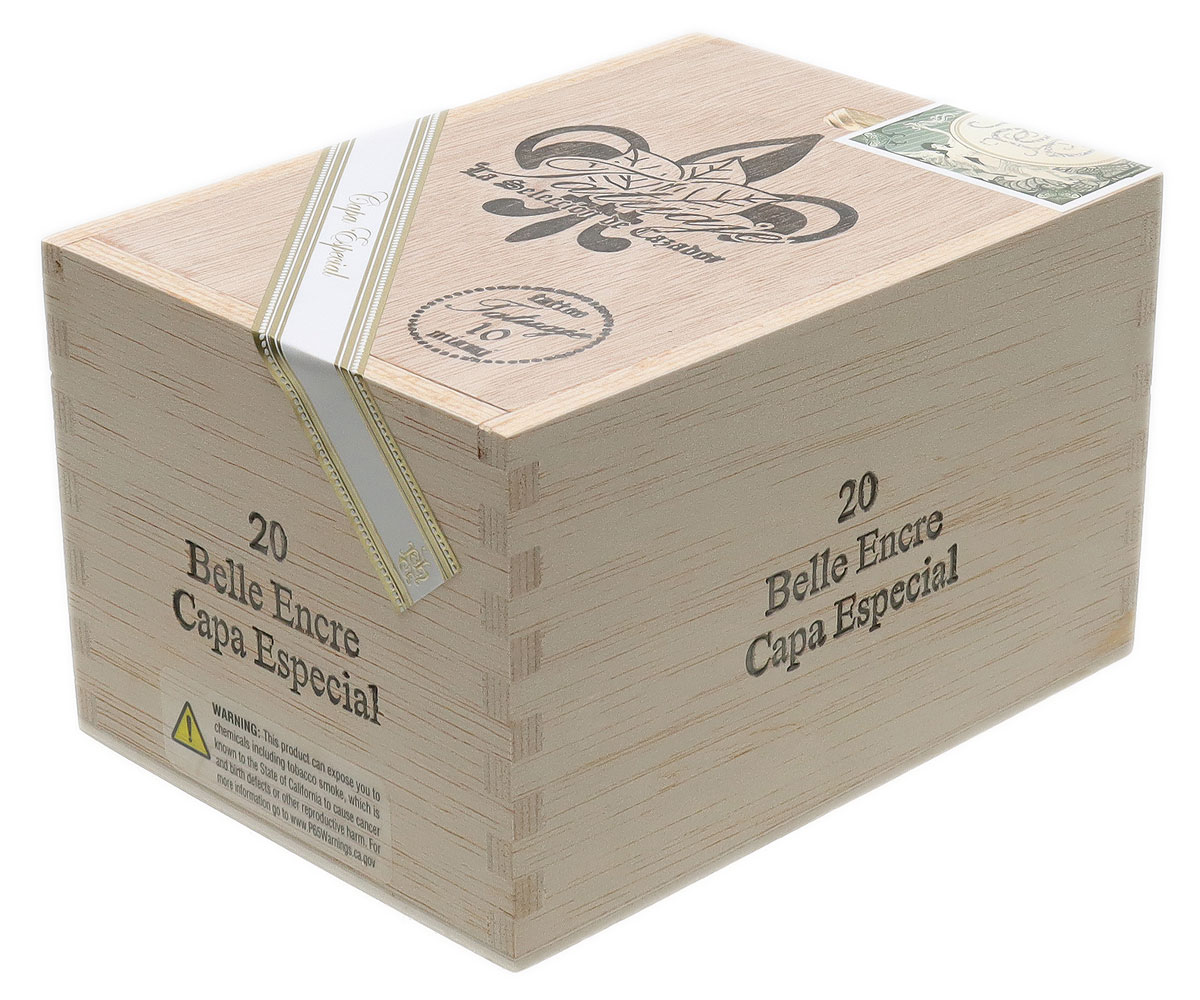 Tatuaje 10th Anniversary Belle Encre Capa Especial