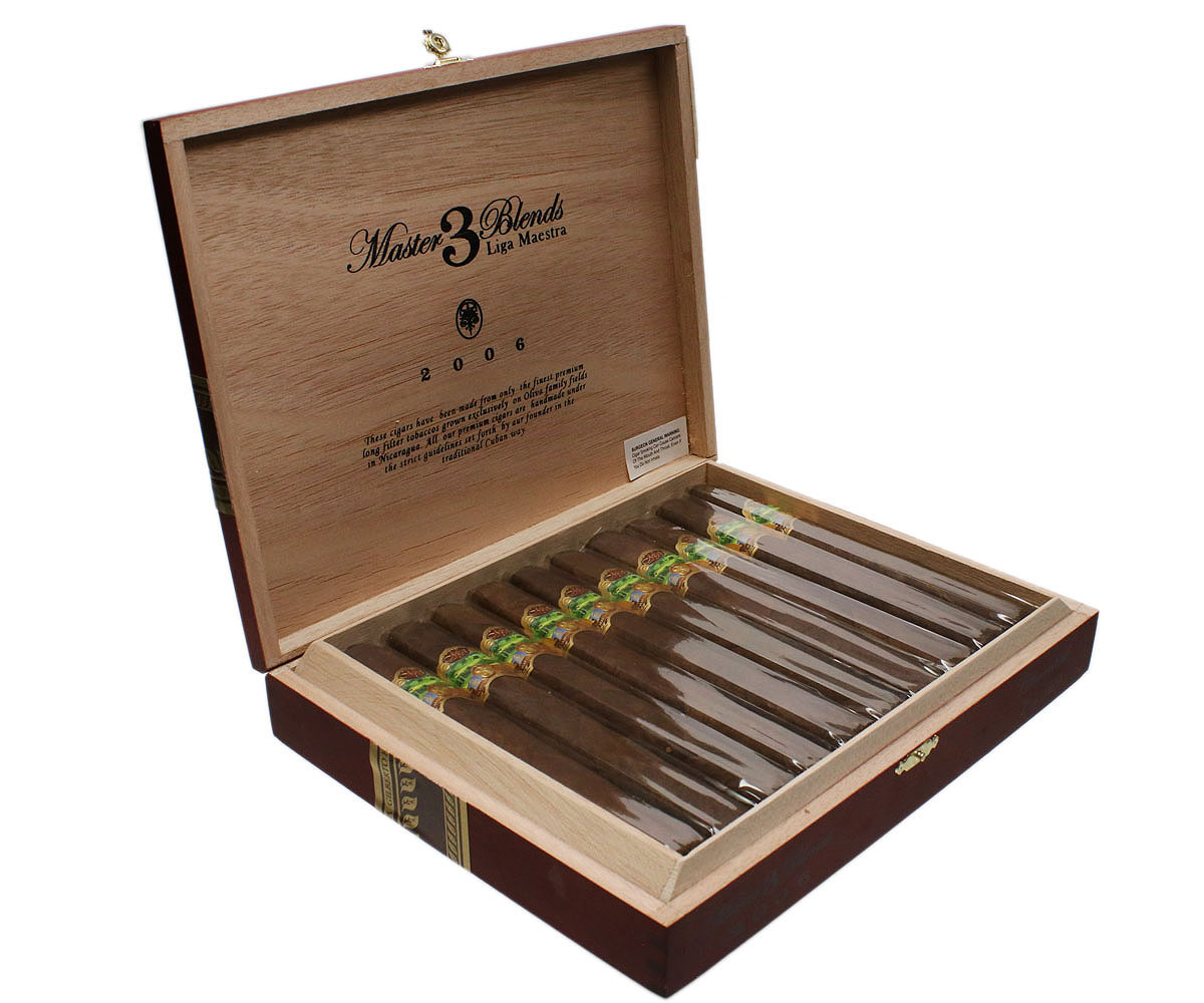Oliva Master Blends 3 Liga Maestra Churchill