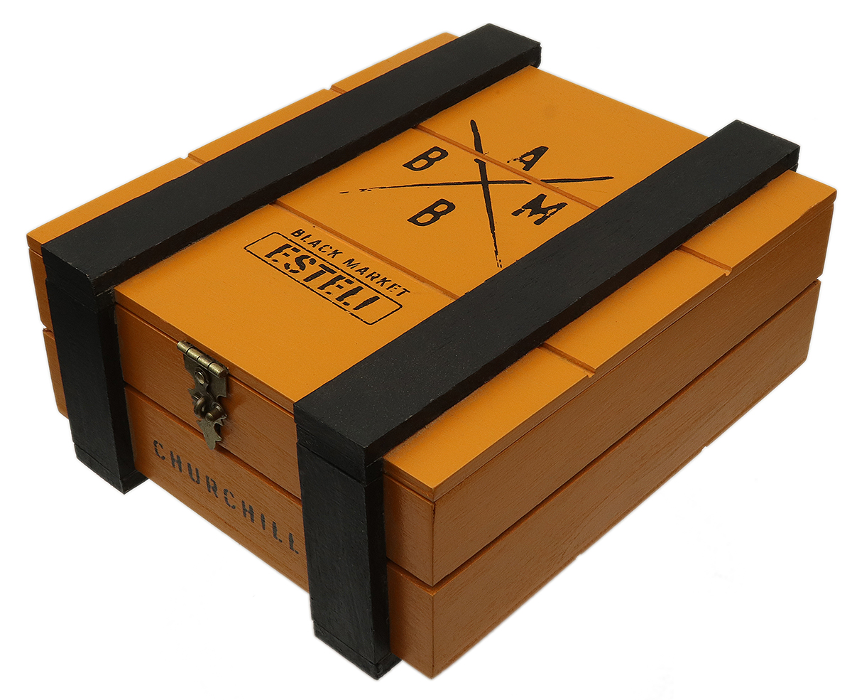 Alec Bradley Black Market Esteli Churchill
