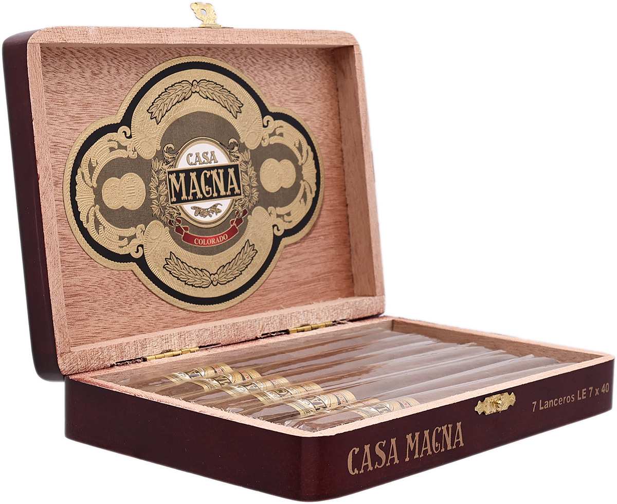 Quesada Cigars Casa Magna Colorado Lancero