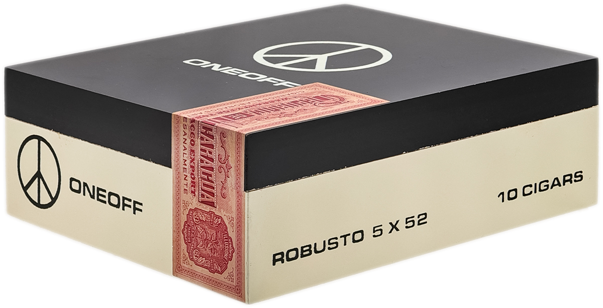 Illusione OneOff Black and Tan Robusto