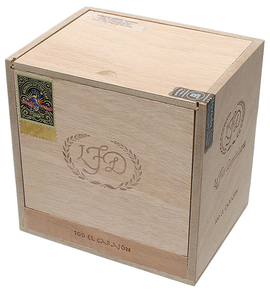 La Flor Dominicana El Carajon Habano