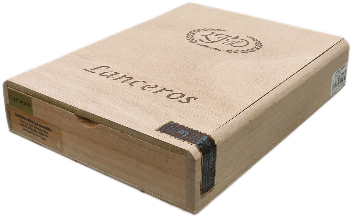 La Flor Dominicana Double Ligero Cameroon Cabinet Lancero